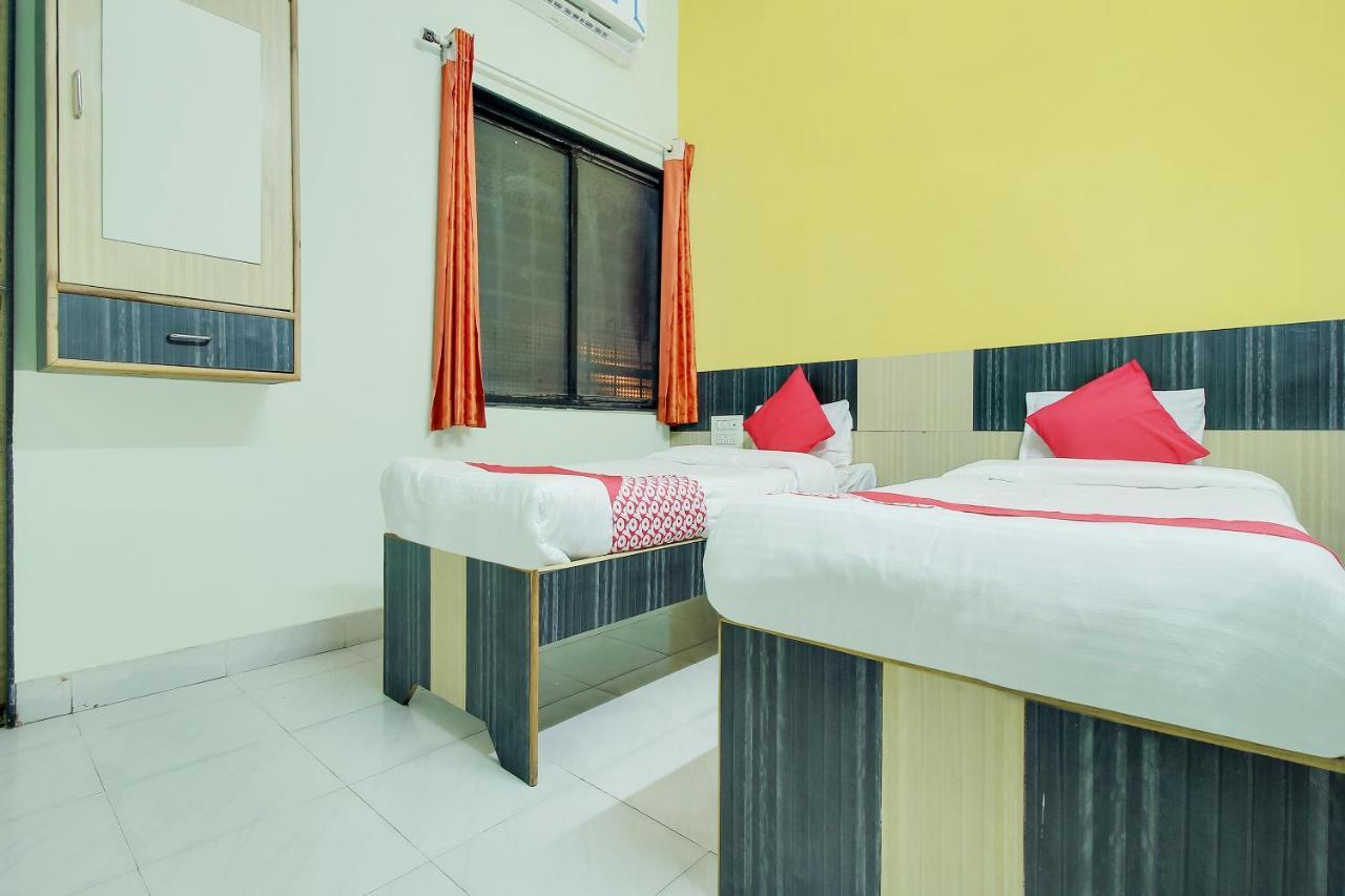 Oyo Flagship 48365 Hotel Shiva'S Castle Chalisgaon Quarto foto